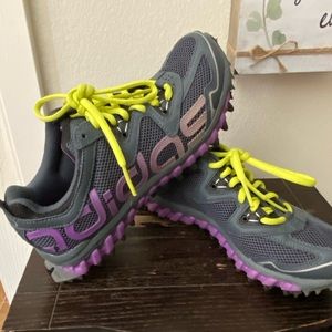 Trail running shoes